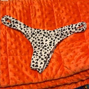 ON HOLD moana runched pebbles